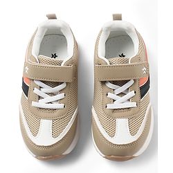Cute Walk by Babyhug Velcro Closure Sneaker Shoes With Star Applique - Black