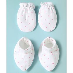Babyhug 100% Cotton Knit Hearts Printed Mittens & Booties Set - White