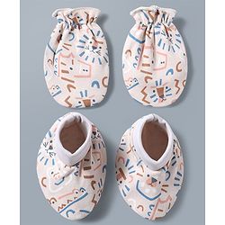 Babyhug 100% Cotton Knit Animals Printed Mittens & Booties Set - Multicolor