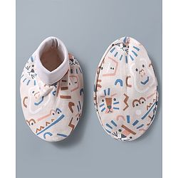 Babyhug 100% Cotton Knit Animals Printed Mittens & Booties Set - Multicolor