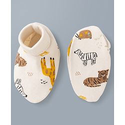 Babyhug 100% Cotton Interlock Knit Mittens & Booties with Jungle Theme - Cream