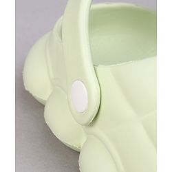 Cute Walk by Babyhug Clogs with Backstrap & Penguin Applique - Green