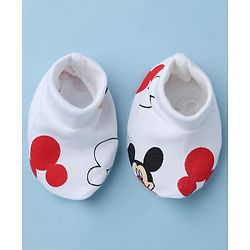 Babyhug Disney 100% Cotton Interlock Knit Cap Mittens & Booties with Mickey Mouse Graphic Print White - Diameter 14.5 cm