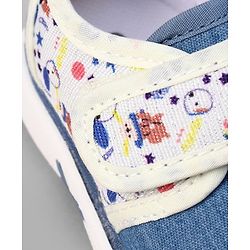 Cute Walk by Babyhug Velcro Closure Musical Shoes With Dino Applique - Blue