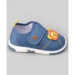 Cute Walk by Babyhug Velcro Closure Musical Casual Shoes With Lion Applique - Blue