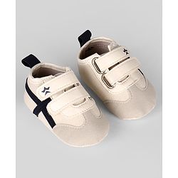 Cute Walk by Babyhug Velcro Closure Solid Booties - Beige