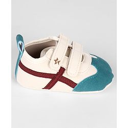 Cute Walk by Babyhug Velcro Closure Solid Booties - Beige