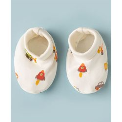 Babyhug 100% Cotton Interlock Knit Cap Mittens & Booties with Vehicle Print White - Diameter 15 cm