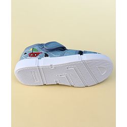 Cute Walk by Babyhug Velcro Closure Sandal With Lion Applique - Blue