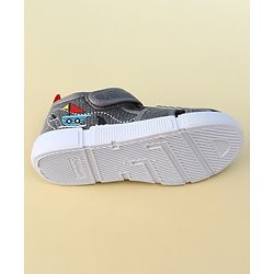 Cute Walk by Babyhug Velcro Closure Sandal With Lion Applique - Blue