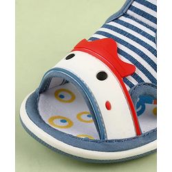 Cute Walk by Babyhug Velcro Closure Musical Sandal With Stripes - Blue