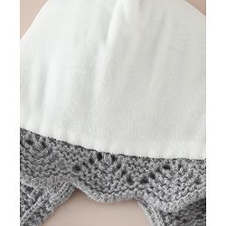 Babyhug Woollen Cap with Knot & Floral Applique Red - Diameter 22.5 cm