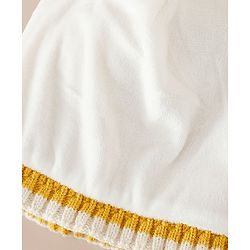 Babyhug Woollen Cap with beanie in Yellow - Diameter 16.5 cm