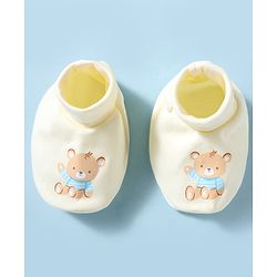 Babyhug 100% Cotton Interlock Knit Mittens & Booties With Teddy Bear Print - Yellow