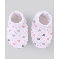 Babyhug 100% Cotton Interlock Knit Caps Mittens & Booties with Heart Print White - Diameter 16 cm