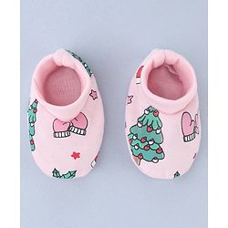 Babyhug 100% Cotton Interlock Knit Mittens and Booties Set With Tropical Print - Pink