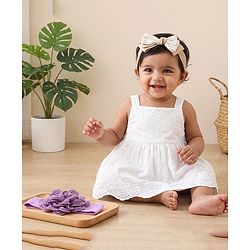 Babyhug Headbands Free Size With Bow & Floral Applique Pack Of 2 - Black & Khaki