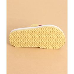 Cute Walk by Babyhug Slip On Closure Flip Flops With Heart Print - Pink