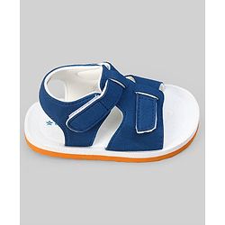 Cute Walk by Babyhug Velcro closure Sandals in Blue