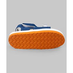 Cute Walk by Babyhug Velcro closure Sandals in Blue