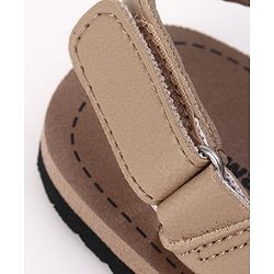 Cute Walk by Babyhug Velcro Closure Solid Sandal in Beige