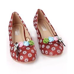 Cute Walk by Babyhug Floral Glitter Bellies - Maroon