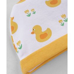 Babyhug 100% Cotton Interlock Knit Cap Mittens & Booties Set With Duck Print White - Diameter 14.5 cm