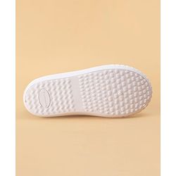 Cute Walk by Babyhug Velcro Closure Casual Shoes - Grey