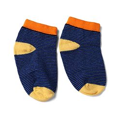 Cute Walk by Babyhug Knit Socks with Vehicles & Star Print Pack of 3 in Blue & Black