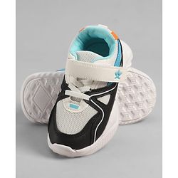 Cute Walk by Babyhug Velcro Closure Star Printed Sneakers - White