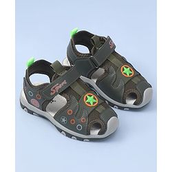 Cute Walk by Babyhug Velcro Closure Sandal Star Applique - Green
