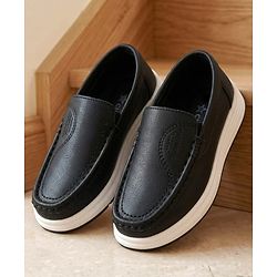 Cute Walk by Babyhug Slip On Solid Formal & Party Wear Shoes - Black