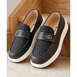 Cute Walk by Babyhug Slip On Solid Formal & Party Wear Shoes  - Black