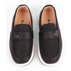 Cute Walk by Babyhug Slip On Solid Formal & Party Wear Shoes  - Black