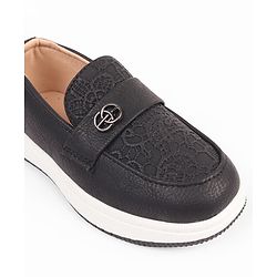 Cute Walk by Babyhug Slip On Solid Formal & Party Wear Shoes  - Black