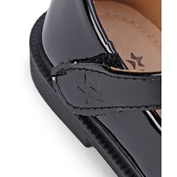 Cute Walk by Babyhug Velcro Closure Solid Shoes With Bow Applique - Black