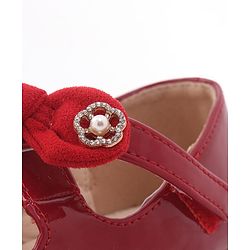Cute Walk by Babyhug Velcro Closure Ballerina With Bow Applique - Beige