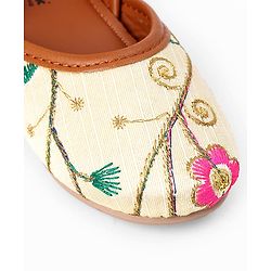 Cute Walk by Babyhug Slip On Ethnic Printed Mojaris in Beige