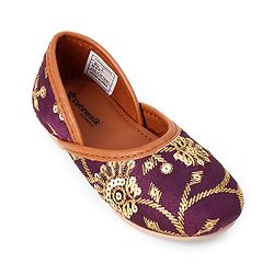 Cute Walk by Babyhug Slip On Ethnic Printed Mojaris in Purple