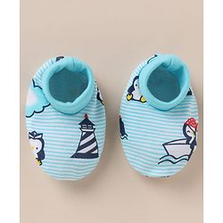Babyhug 100% Cotton Interlock Knit Cap, Mitten & Booties with Peguin, Pirate & Light House Light Blue - Diameter 10.5 cm