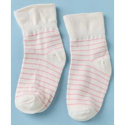 Cute Walk by Babyhug Cotton Knit Anti-bacterial Ankle Length Socks With Bear Design Pack of 3 - White Pink