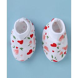 Babyhug 100% Cotton Interlock Knit Cap, Mittens & Booties with Heart & Floral Print White - Diameter 15 cm