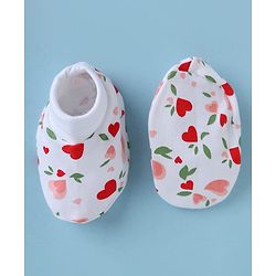 Babyhug 100% Cotton Interlock Knit Cap, Mittens & Booties with Heart & Floral Print White - Diameter 15 cm