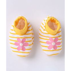 Babyhug 100% Cotton Interlock Knit Mittens & Booties With Floral Print - Yellow Pink