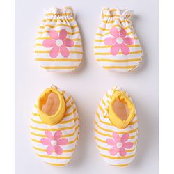 Babyhug 100% Cotton Interlock Knit Mittens & Booties With Floral Print - Yellow Pink