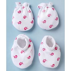 Babyhug 100% Cotton Interlock Knit Mittens & Booties with Little Birdie Print - White
