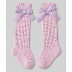 Cute Walk by Babyhug Cotton Cable Knit Calf Length Socks with Bow Applique in Pink