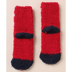 Cute Walk by Babyhug Mid Calf Length Woolen Socks With Snow Design - Red