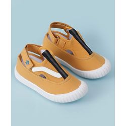 Cute Walk by Babyhug Velcro Closure Solid Casual Shoes - Yellow