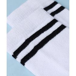 Cute Walk by Babyhug Knit Ankle Length Anti Bacterial Striped Socks - White